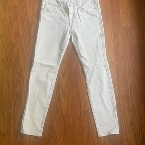 Vintage low cut 7 for all Mankind white denim jeans. Size 27.